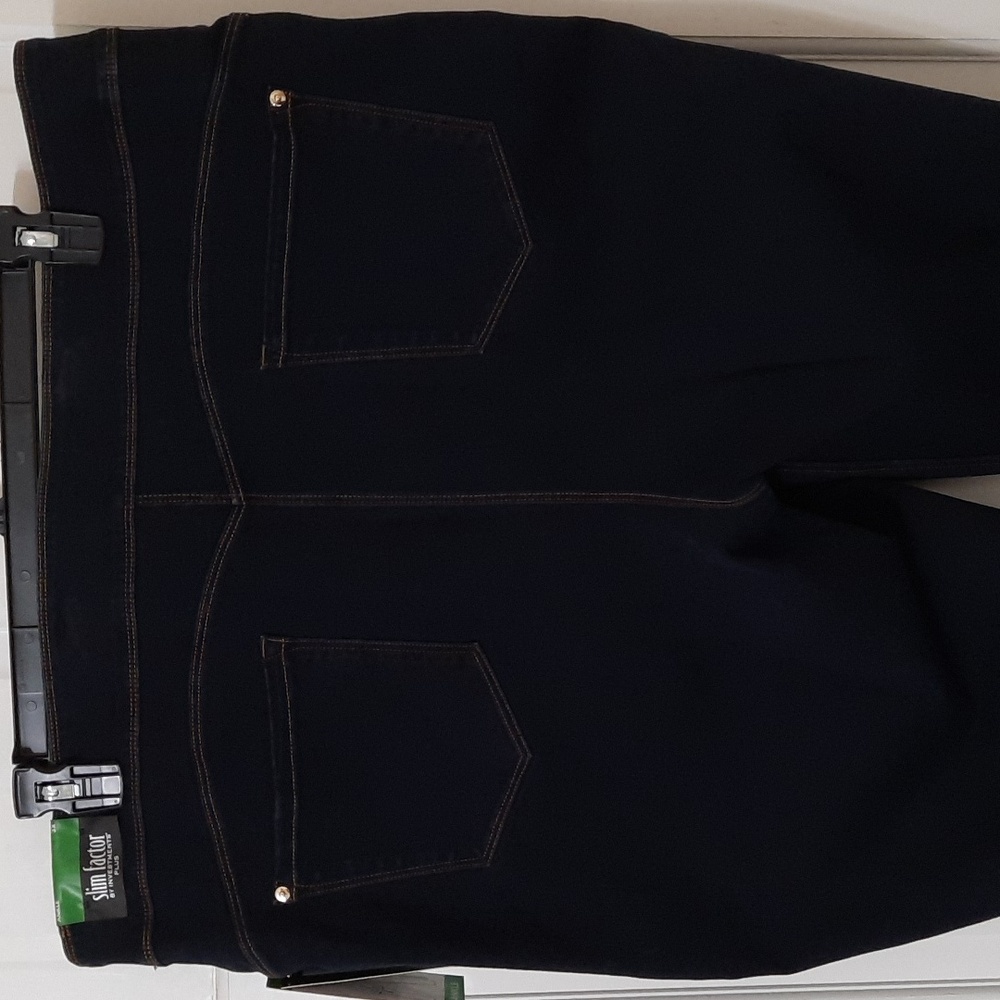 NWT SLIM FACTOR BY INVESTMENTS MIDNIGHT WASH ANKLE DENIM JEANS SZ 3X - Picture 11 of 15